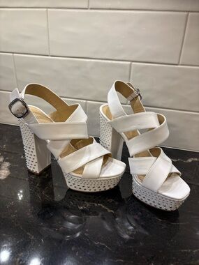 Michael Kors white platform shoes with studded heels, Size 8.5